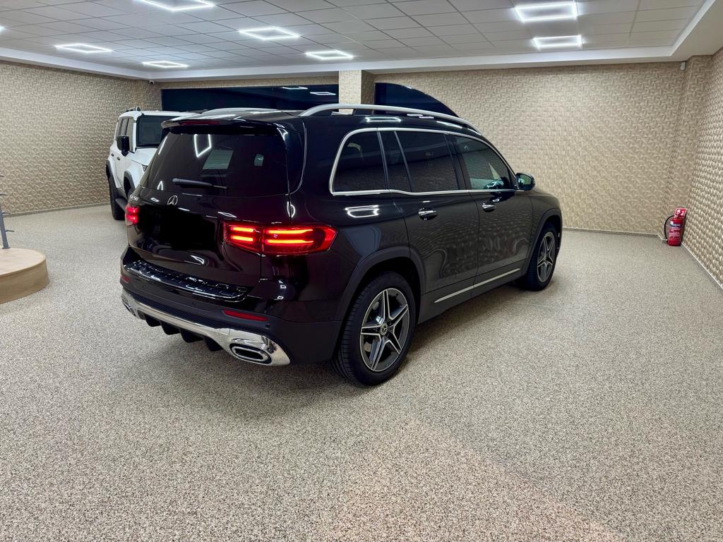 Mercedes GLB200 Pack Amg,2025, 7 zit, 4 cilinders, 120 kW, 5 deurs, Dealer onderhouden