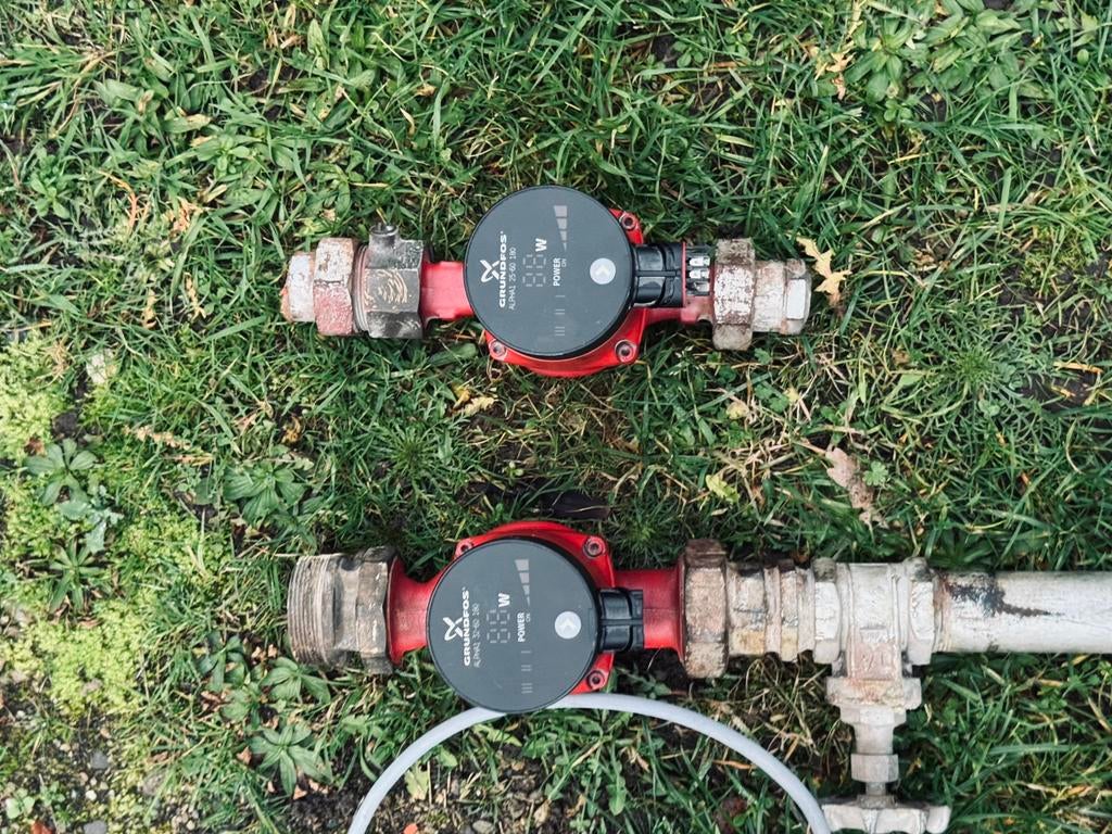 Grundfos circulatiepompen, Doe-het-zelf en Bouw, Ophalen, Zo goed als nieuw