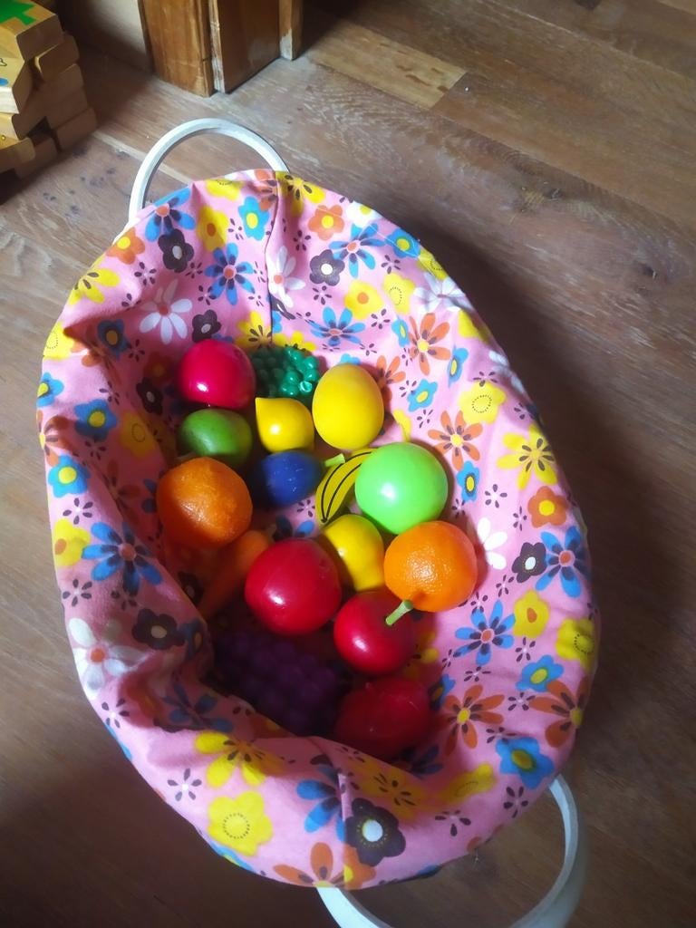 Panier de fruits mélangés en plastique et bois, Enlèvement ou Envoi, Utilisé