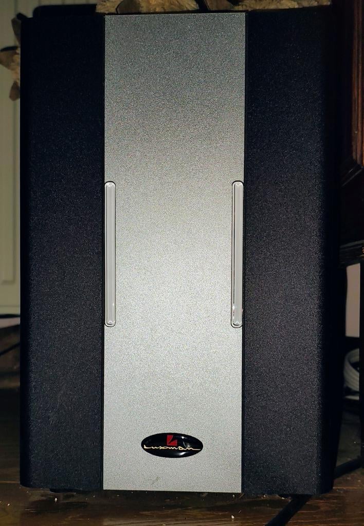 CAISSON DE BASSES LUXMAN ACTIVO GIGA SB 7, Enlèvement ou Envoi, Comme neuf, Subwoofer