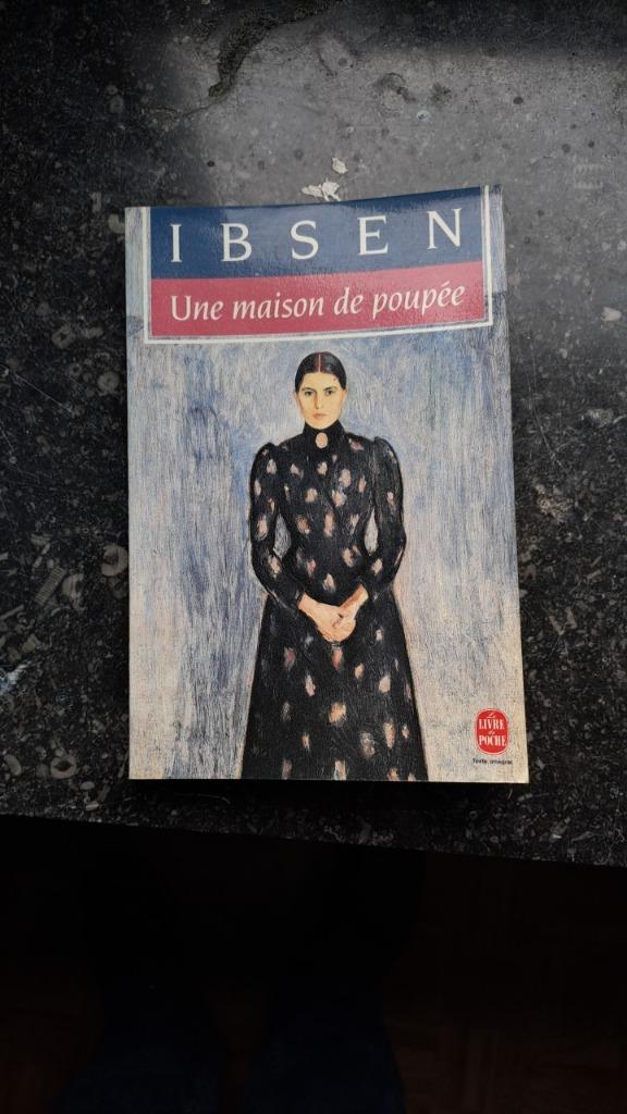 Livre "Une maison de poupée" de IBSEN, Enlèvement ou Envoi, Comme neuf