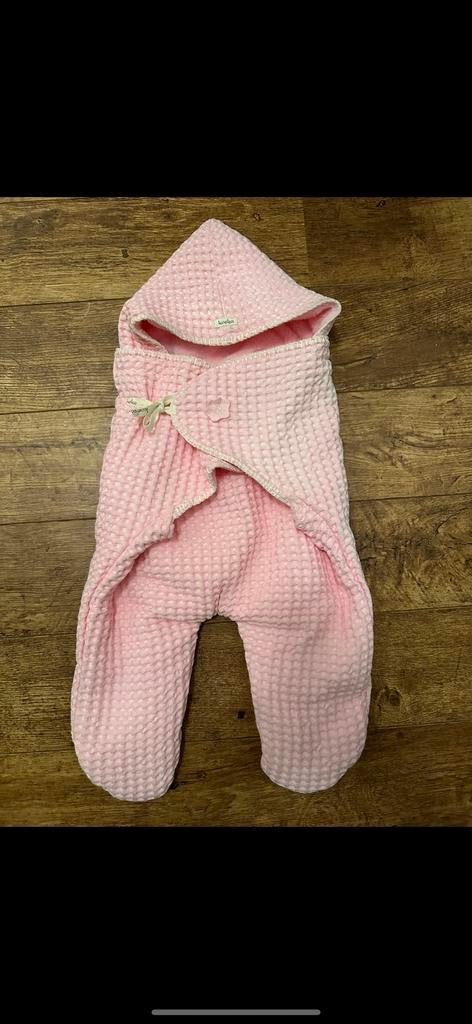 Koeka Wrapper Wafel Oslo in de kleur 'Old Baby Pink', Ophalen