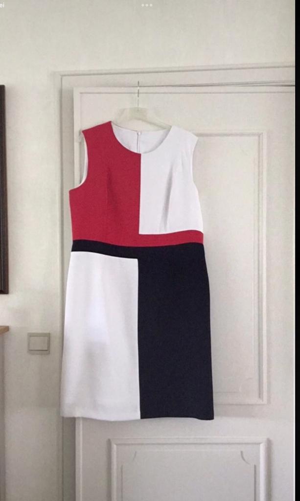 Robe Cara Lotti taille 48, Enlèvement ou Envoi, Comme neuf