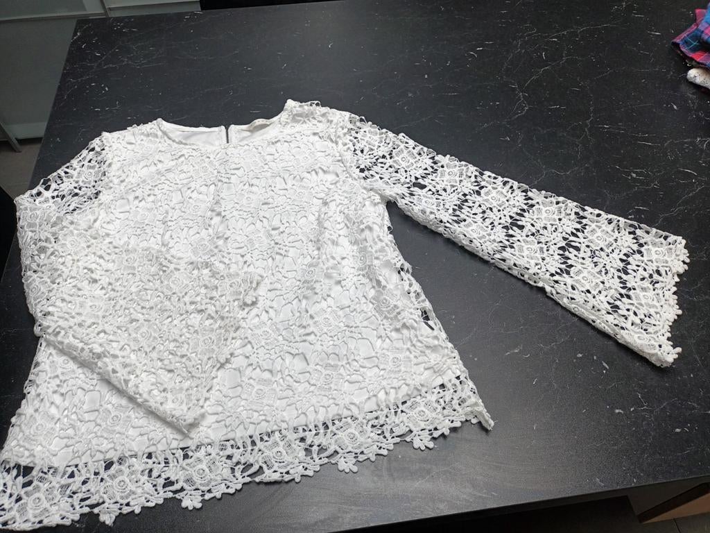 Mooie kanten blouse, Ophalen, Zo goed als nieuw
