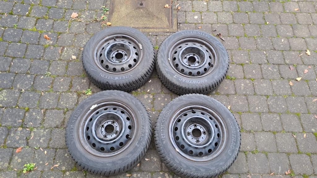 Jeu de 4 roues jantes 14" avec pneus neige pour Citroën C2, 14 pouces, Pneus et Jantes, Pneus hiver, 175 mm