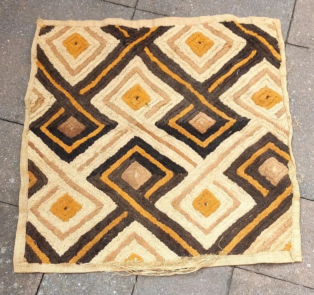 Afrikaans wandtapijt, Ophalen