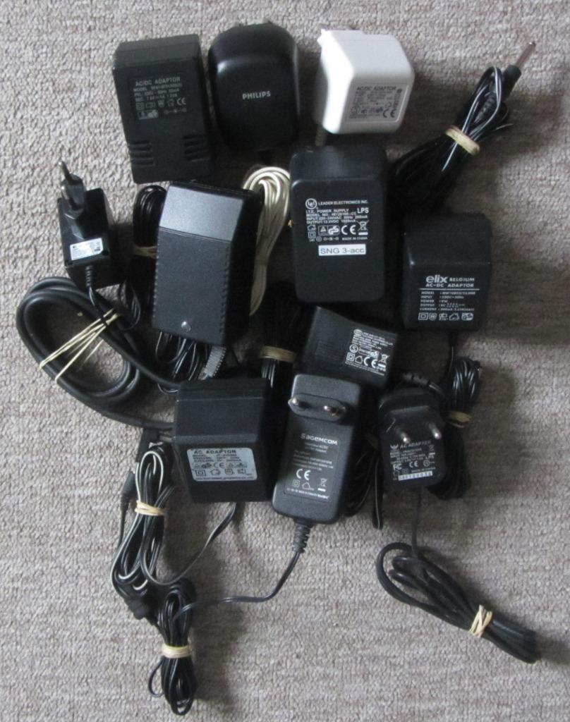 Adapters - allerlei toepassingen - 60 stuks voor 29,50 euro, Envoi, Utilisé