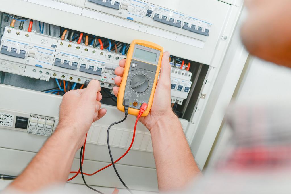 Elektricien Elektrotechnieker, Ophalen