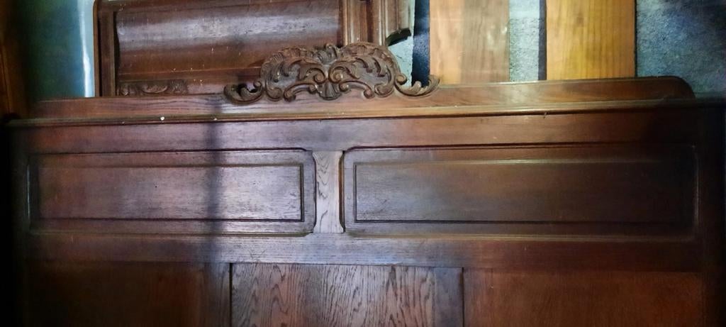 bed + dressoir, Ophalen, Zo goed als nieuw