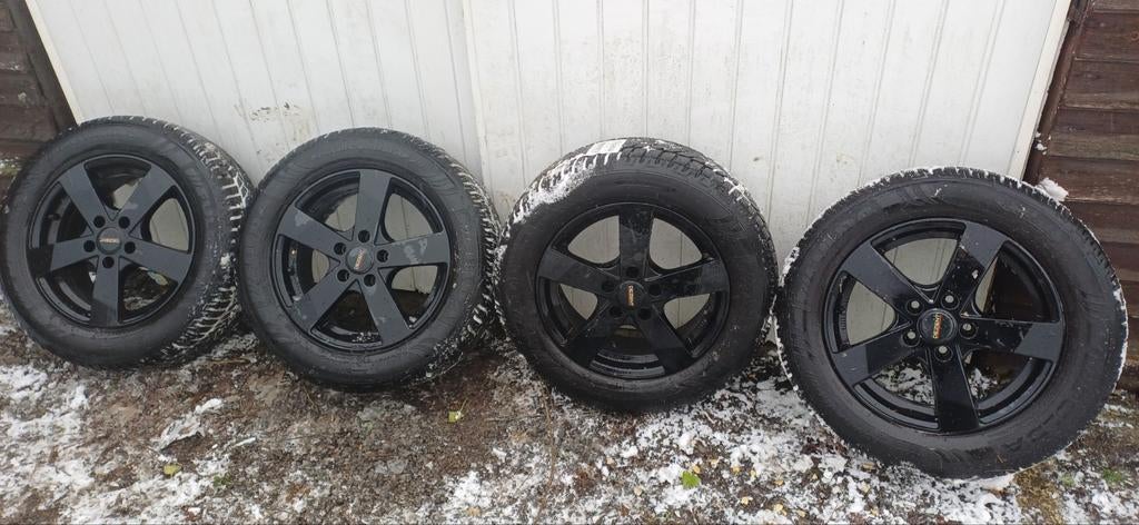 Jantes en alliage VW Audi + pneus d'hiver 215 60 16 8 mm, Autos : Pièces & Accessoires, Pneus & Jantes, Pneus et Jantes, 16 pouces
