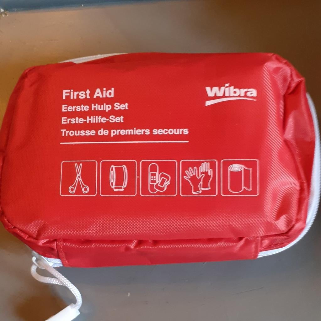 trousse de 1er secours neuf, Enlèvement ou Envoi, Neuf