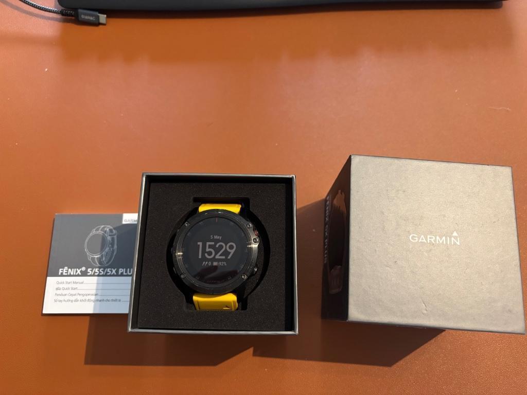 Garmin fenix 5x plus, Enlèvement ou Envoi, État, Comme neuf