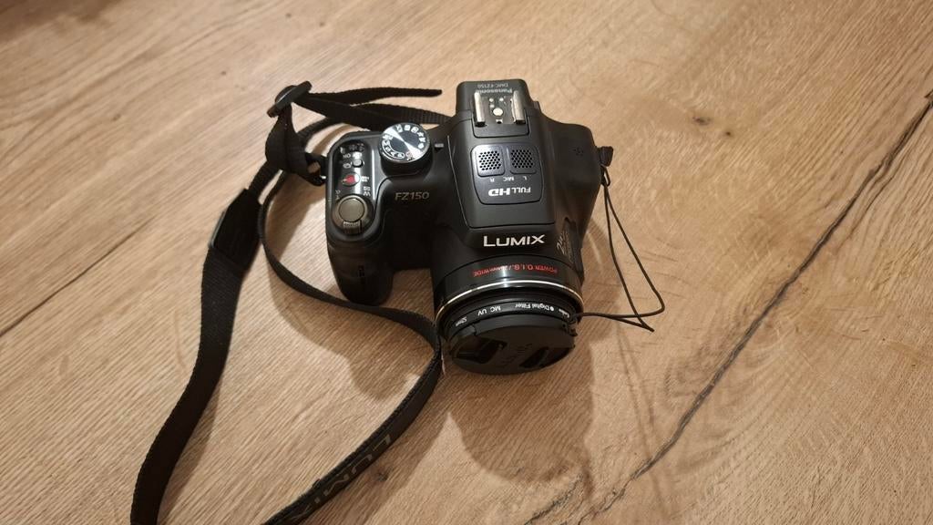 Panasonic lumix fz150, Enlèvement ou Envoi, Leica