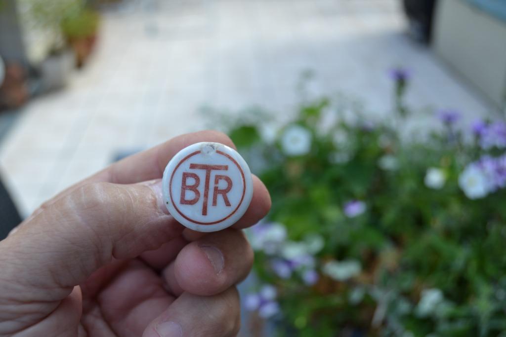 vieux bouchon de bière en porcelaine, Enlèvement ou Envoi, Utilisé, Autres types, Autres marques