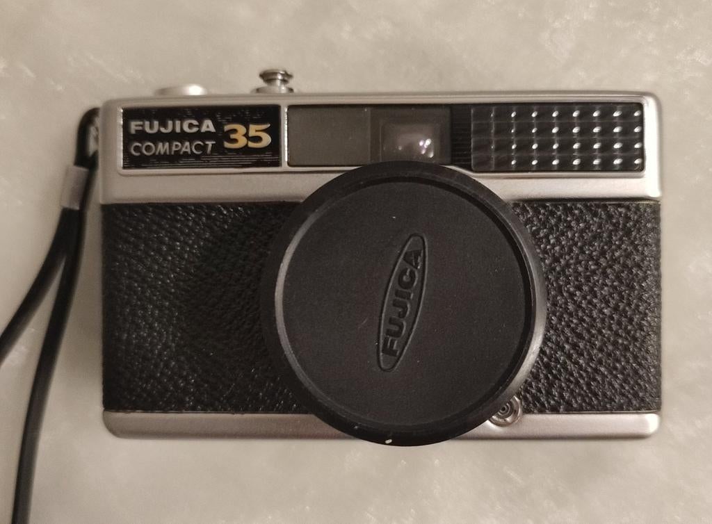 Vintage 35mm  filmcamera,  Fujica Compact 35, Audio, Tv en Foto, Fotocamera's Analoog, Ophalen of Verzenden, Compact, Fuji