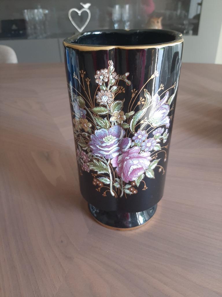Prachtig gedecoreerd zwart vaasje "bloemen", Ophalen of Verzenden, Zo goed als nieuw, Zwart