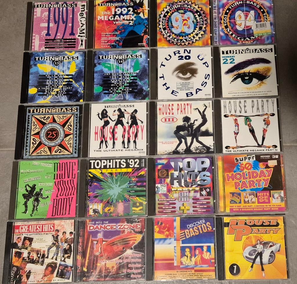 Cd Turn up the Bass House Party Move your body Discover Bast, Ophalen of Verzenden