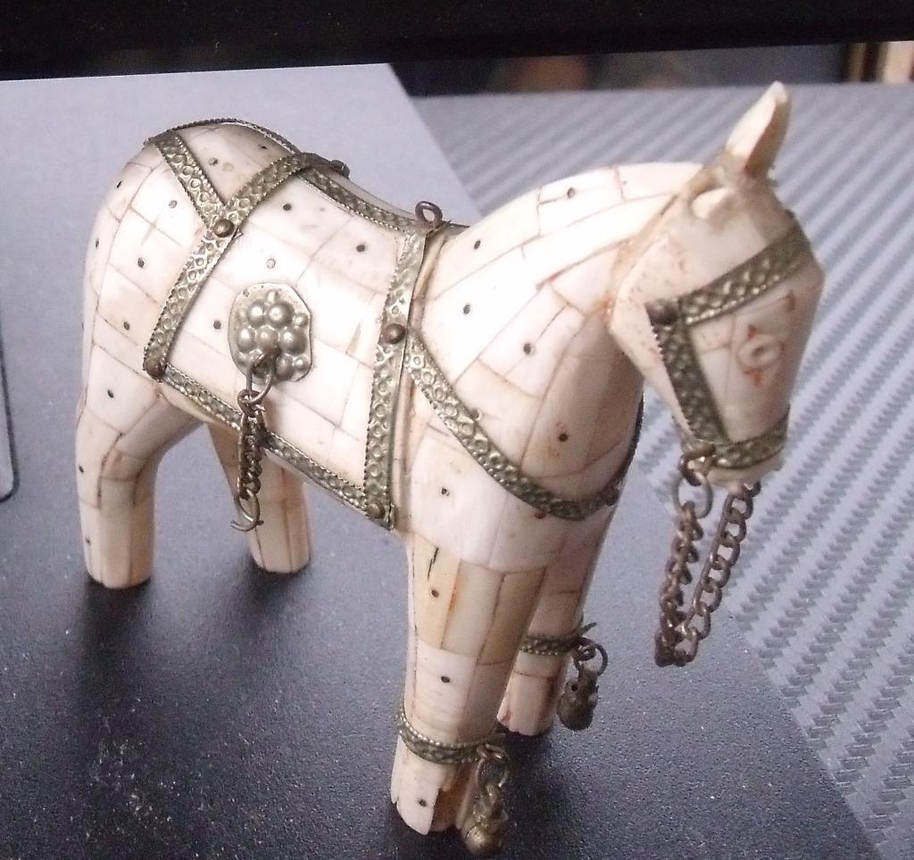 petit cheval mosaïque de nacre 7 cm X 7 cm, Enlèvement
