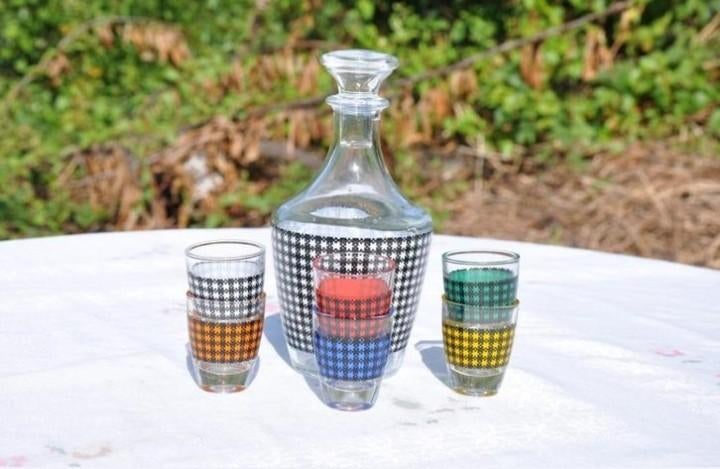 § carafe avec ses 6 verres damier vintage, Antiek en Kunst, Ophalen of Verzenden