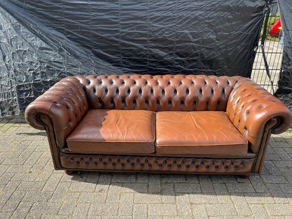 Stoere Chesterfield zetel bruin gevlamd GRATIS GELEVERD, Antiek en Kunst, Ophalen of Verzenden