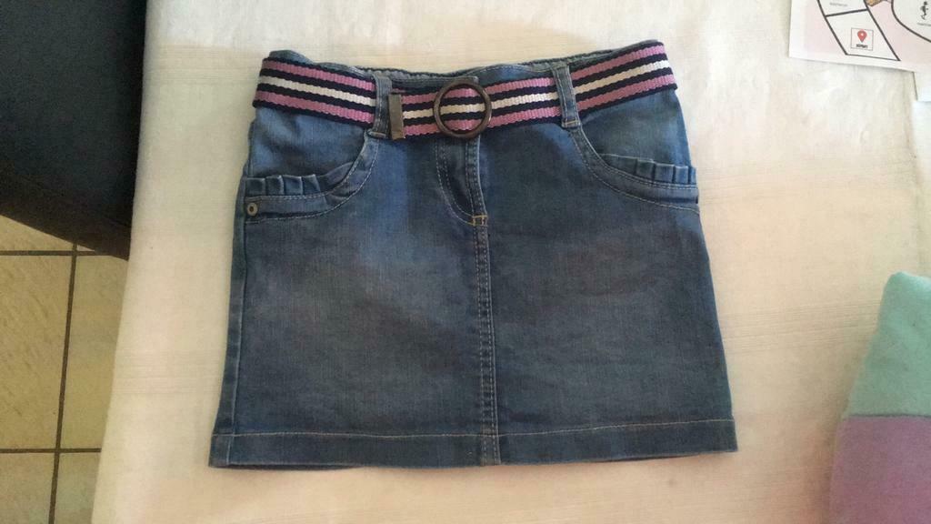 Jupe en jeans + ceinture de marque STEIFF (110cm)- état neuf, Neuf