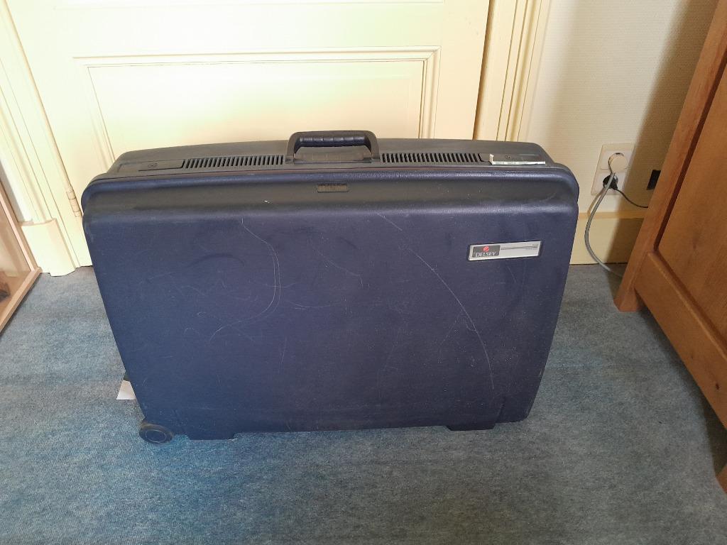 Valise Delsey (très solide) 73x54x22 cm avec 2 roues, Enlèvement