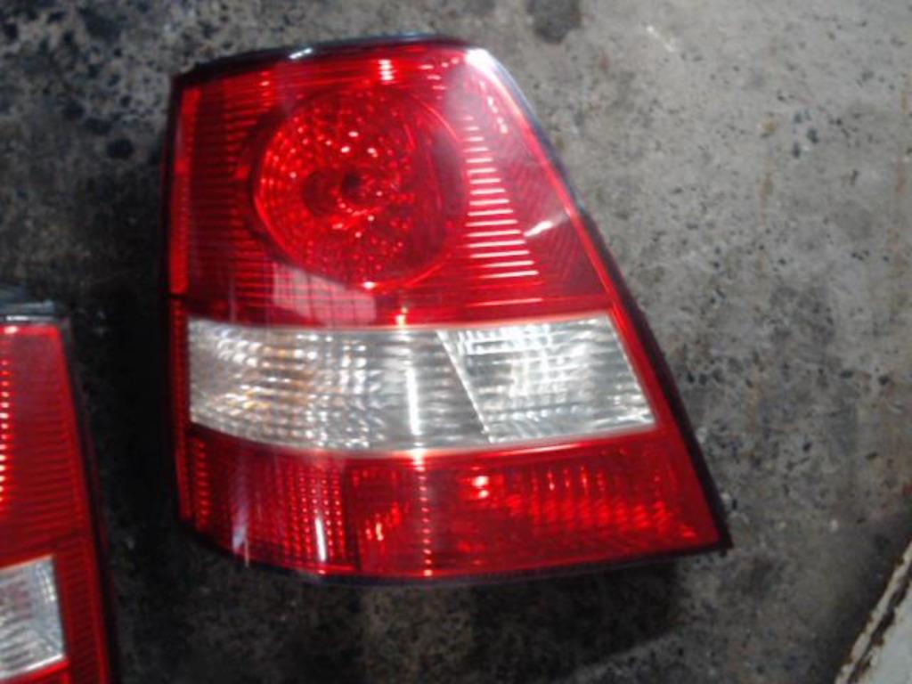 Feu arrière droit Kia Sorento I 2002-2007 LP/13906, Ophalen of Verzenden, Gebruikt, Kia