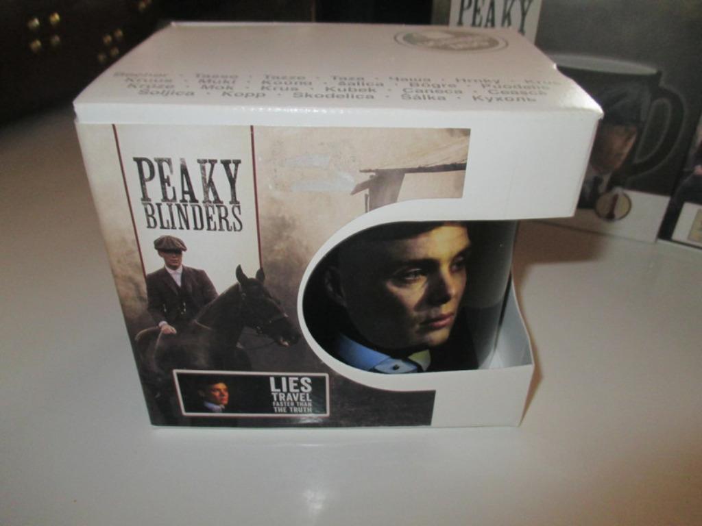 mok The Peaky Blinders lies travel faster than the truth, Verzamelen, Film en Tv, Ophalen of Verzenden, Nieuw, Tv, Gebruiksvoorwerp