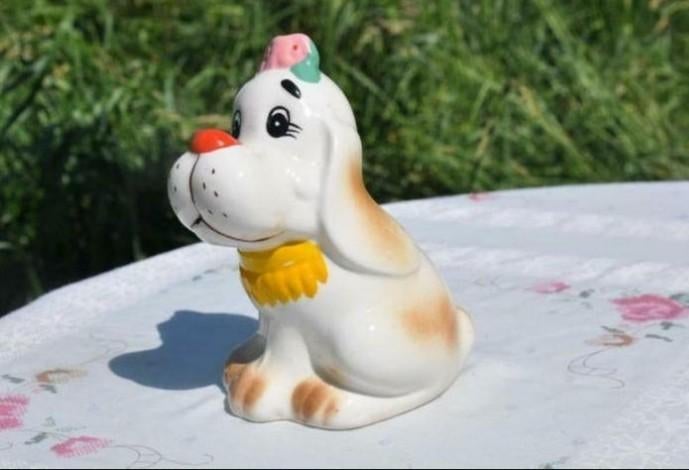 § tirelire en faience chien, Collections, Enlèvement ou Envoi, Utilisé, Pierre, Poterie ou Céramique, Animal