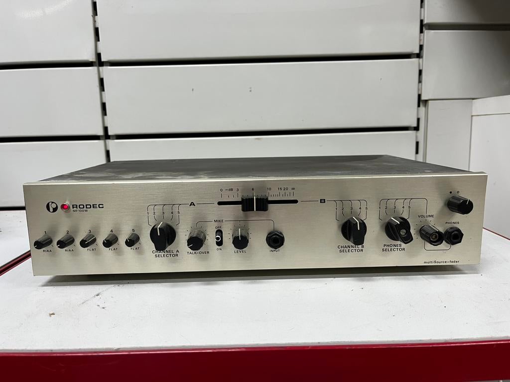 RODEC MF100 —Multisource vintage fader —voorversterker/mixer, Ophalen of Verzenden