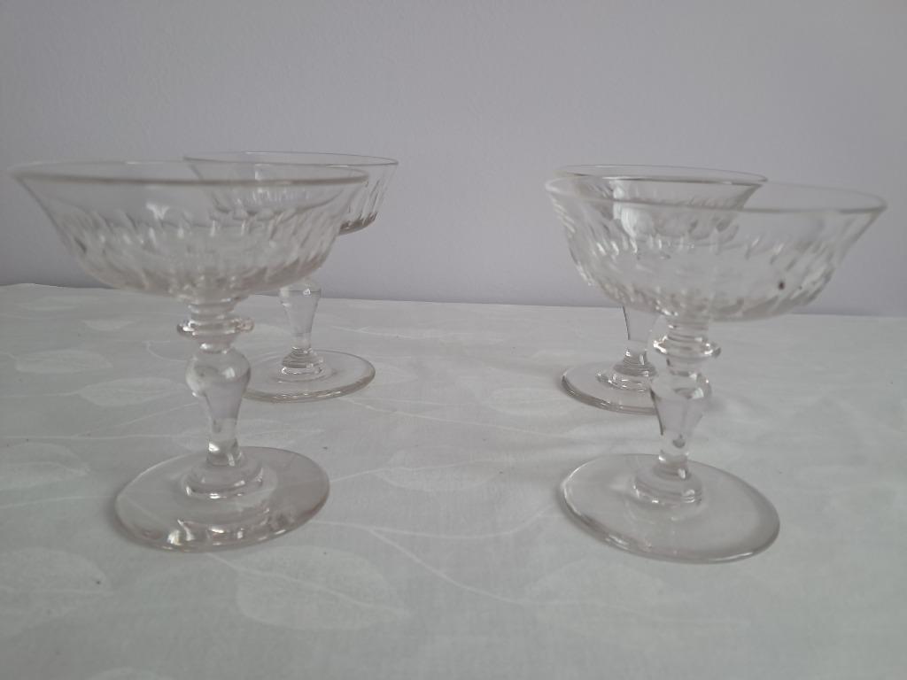 4 coupes à champagne en cristal anciennes, Antiquités & Art, Enlèvement ou Envoi