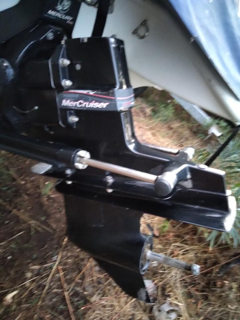 Mercruiser Alpha 1 Z drove/outdrive., Sports nautiques & Bateaux, Accessoires navigation, Utilisé, Moteur et Technique, Bateau à moteur