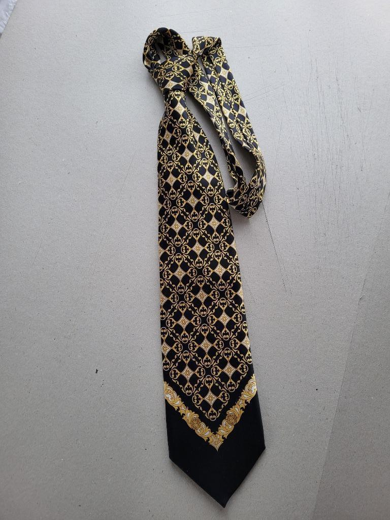 Stropdas van Versace, Kleding | Heren, Zwart, Ophalen of Verzenden, Zo goed als nieuw, Met patroon