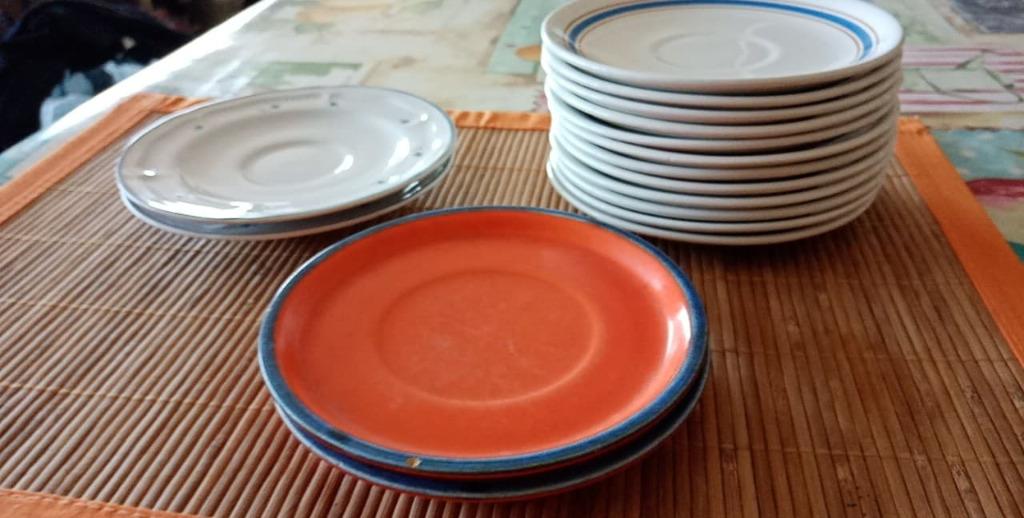 jeu de soucoupes 3 x différent, Enlèvement ou Envoi