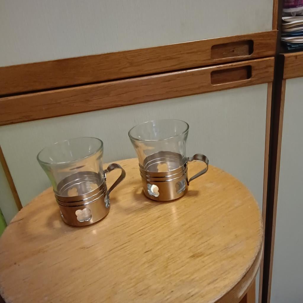 2 theeglazen Duralex met houder, Mortsel, Huis en Inrichting, Ophalen