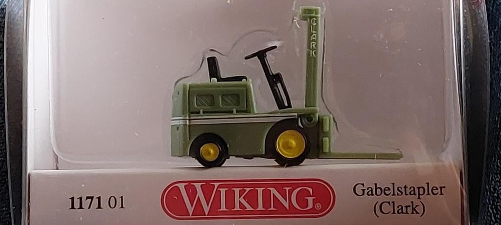 H0LK 0207 CLARK HEFTRUCK 1/87, Verzenden, Nieuw, Hijskraan, Tractor of Landbouw, Wiking
