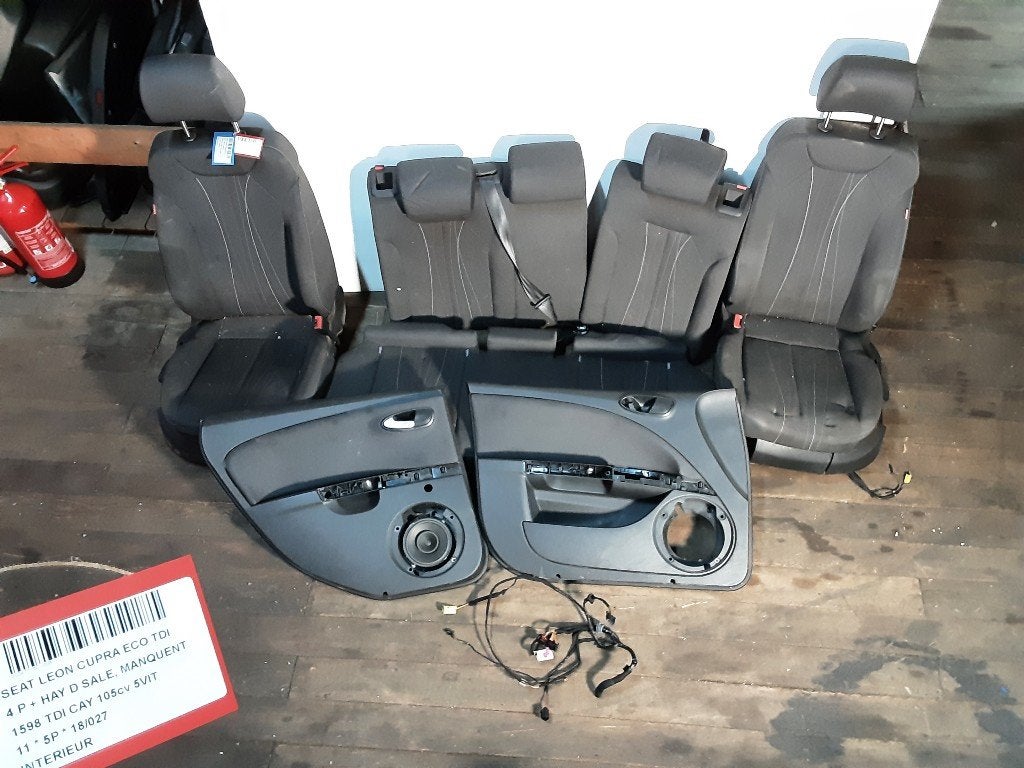 INTERIEUR COMPLET Seat Leon (1P1) (1K4881106PC), Mevr. I. Hauben, Utilisé, Rue de l'Espoir 34 34
4030  GRIVEGNÉE, BE, Info@Collignon.be