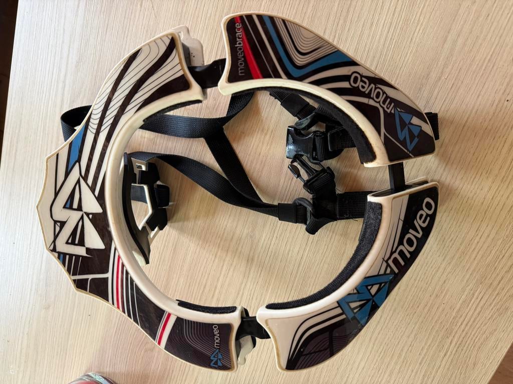 Moveo nek brace, Motoren, Kleding | Motorkleding, Ophalen