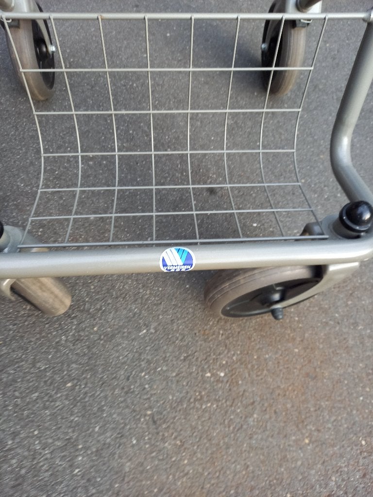 Rollator van VERMEIREN zo goed als Nieuw, Enlèvement