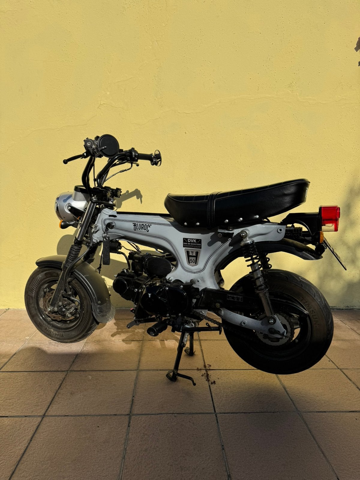 [NIEUW] Dax Bluroc 50cc, Fietsen en Brommers, Ophalen, Zo goed als nieuw