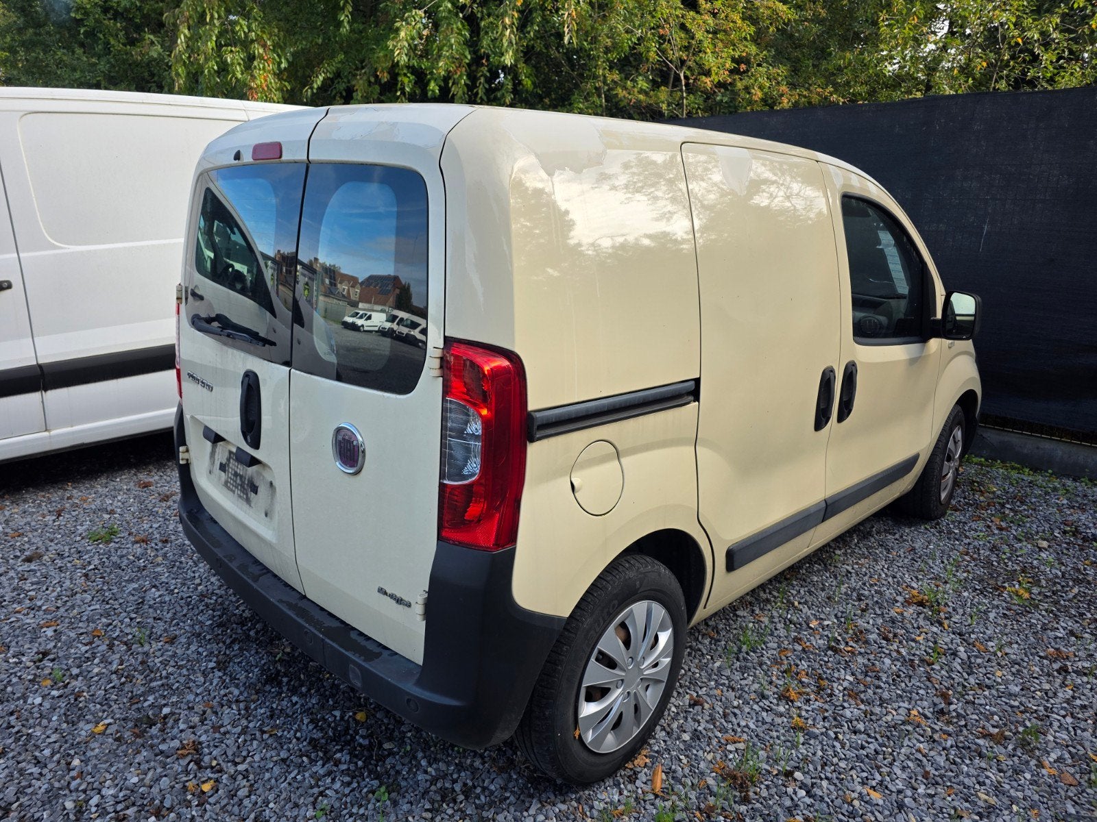 fiat Fiorino start en rijd zomenemen, Auto's, https://public.car-pass.be/vhr/8218dc06-7d27-405c-be44-5901a20899e6, Bedrijf, Te koop