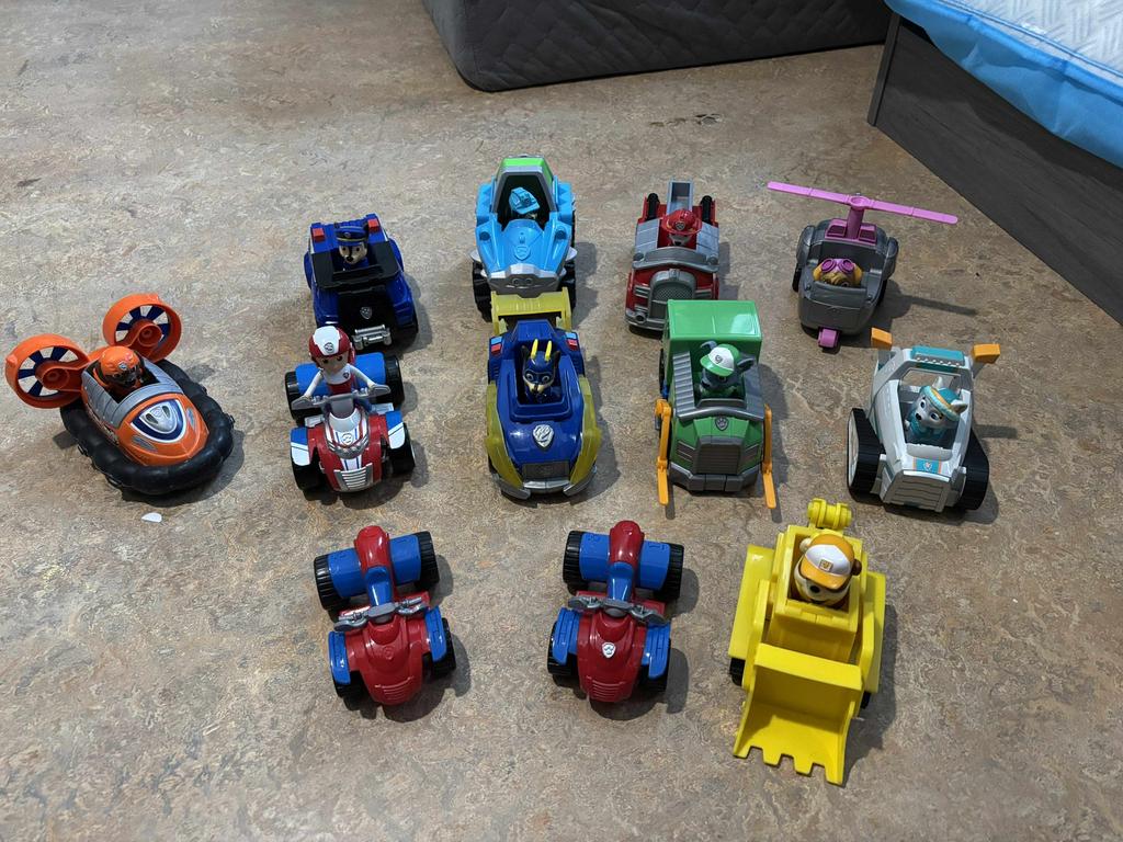A vendre diverse voiture de la pat patrouille, Enfants & Bébés, Enlèvement, Comme neuf
