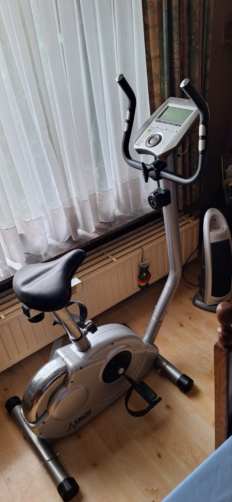 DKN Technology Hometrainer (RVF) – Ideaal voor thu, Sport en Fitness, Fitnessapparatuur, Ophalen, Hometrainer