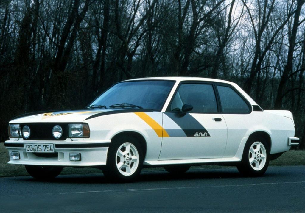 Opel Ascona B 1.9 SR 2-deurs , set documenten, Boeken, Auto's | Folders en Tijdschriften, Ophalen of Verzenden, Gelezen, Opel