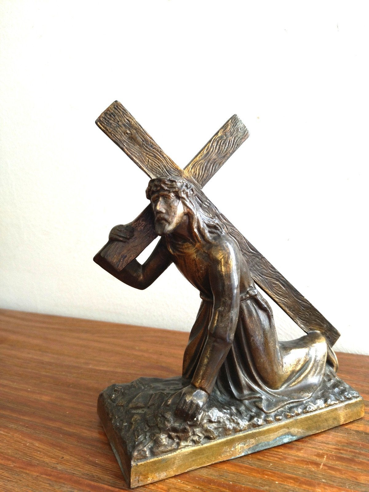 Statue Art Déco en bronze Christ au Calvaire par Alphonse Bi, Enlèvement ou Envoi, Bronze