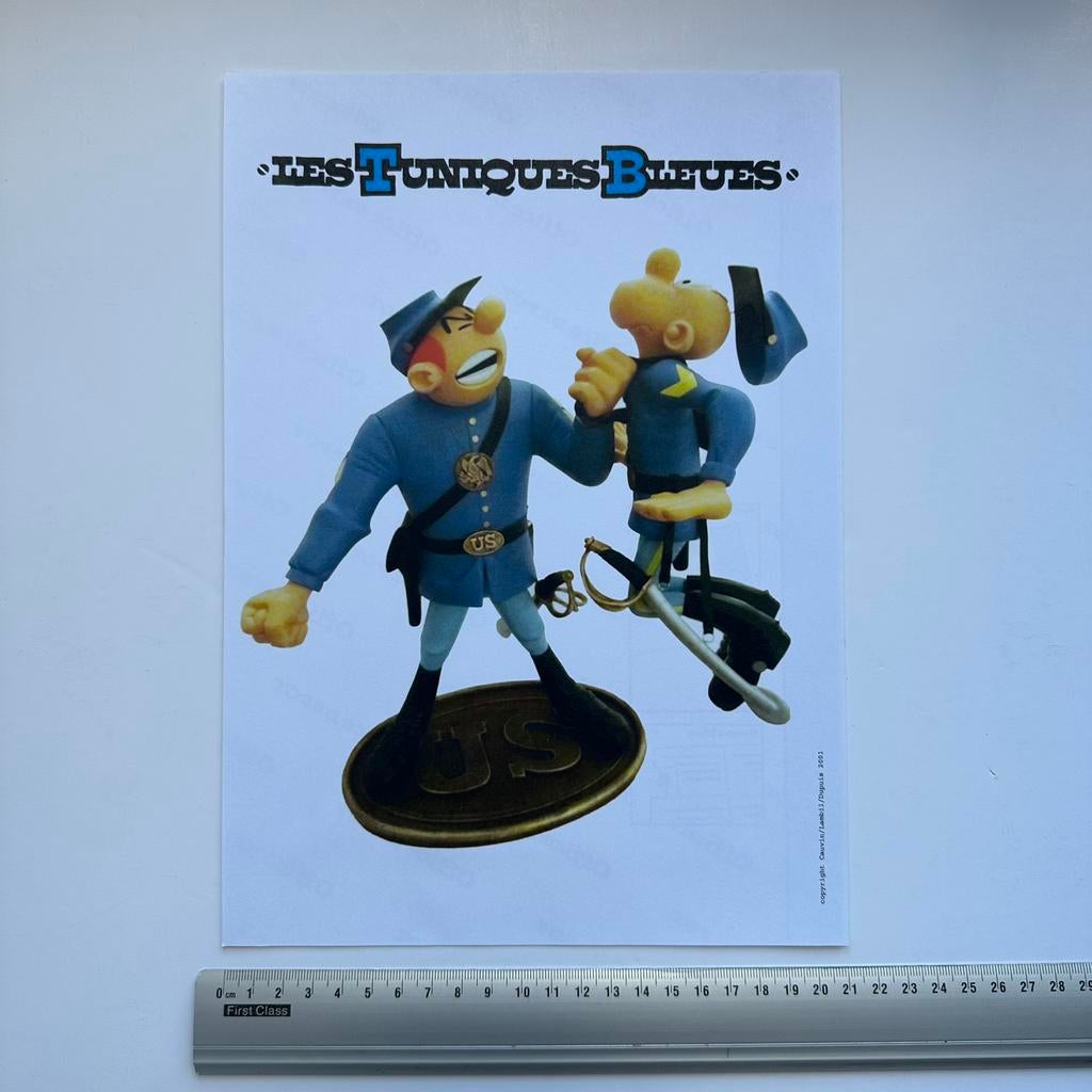 Lambil : autocollant statuette Les Tuniques Bleues 2011, Verzamelen, Verzenden, Overige figuren, Nieuw, Plaatje, Poster of Sticker