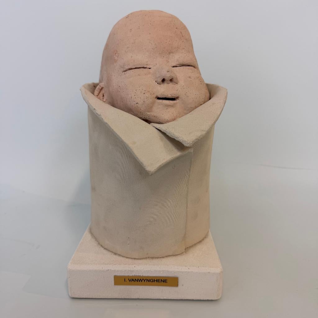 Keramieken sculptuur ‘Geboorte’ van Isabelle Vanwynghene, Antiek en Kunst, Ophalen of Verzenden