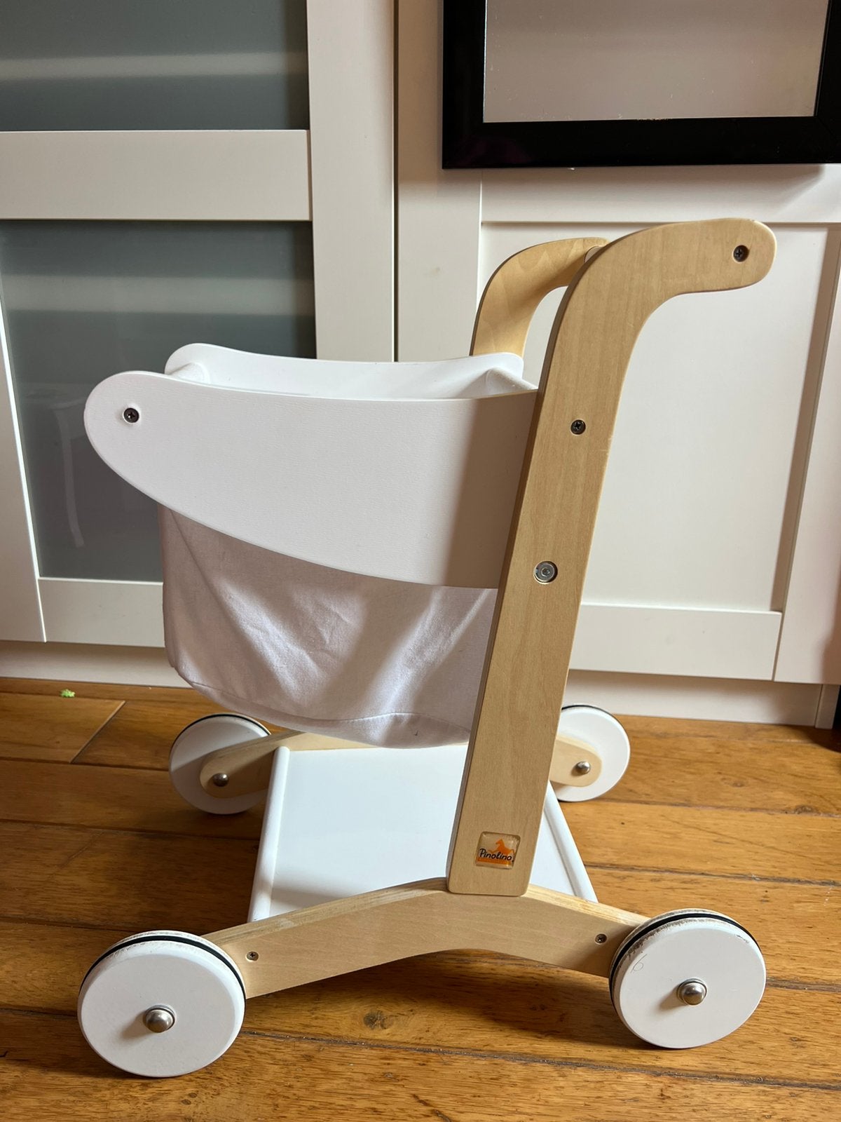Houten speelgoed winkelkarretje van Pinolino, Kinderen en Baby's, Ophalen, Gebruikt, Meubelstuk of Keukentje