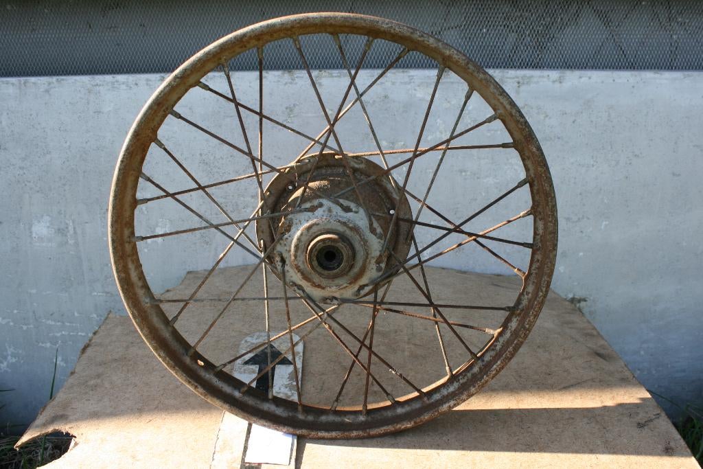 ROUE GILLET HERSTAL SAROLEA FN DKW NSU, Enlèvement ou Envoi