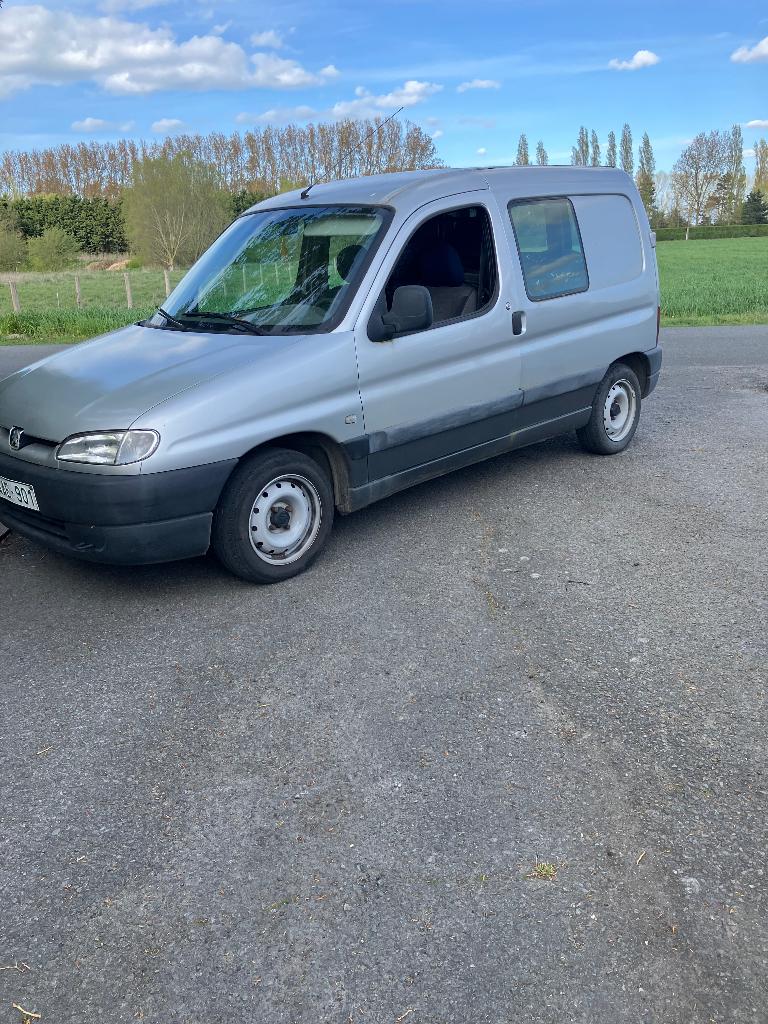 Citroen berlingo, Auto's, Bestelwagens en Lichte vracht, Citroën, Bedrijf, Zilver of Grijs, Te koop